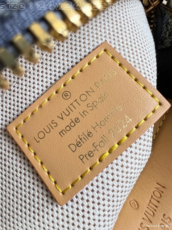 Affordable Chess LOUIS VUITTON Messenger-24*24*8CM 0817
